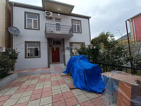 Satılır 4 otaqlı həyət evi 130 m²