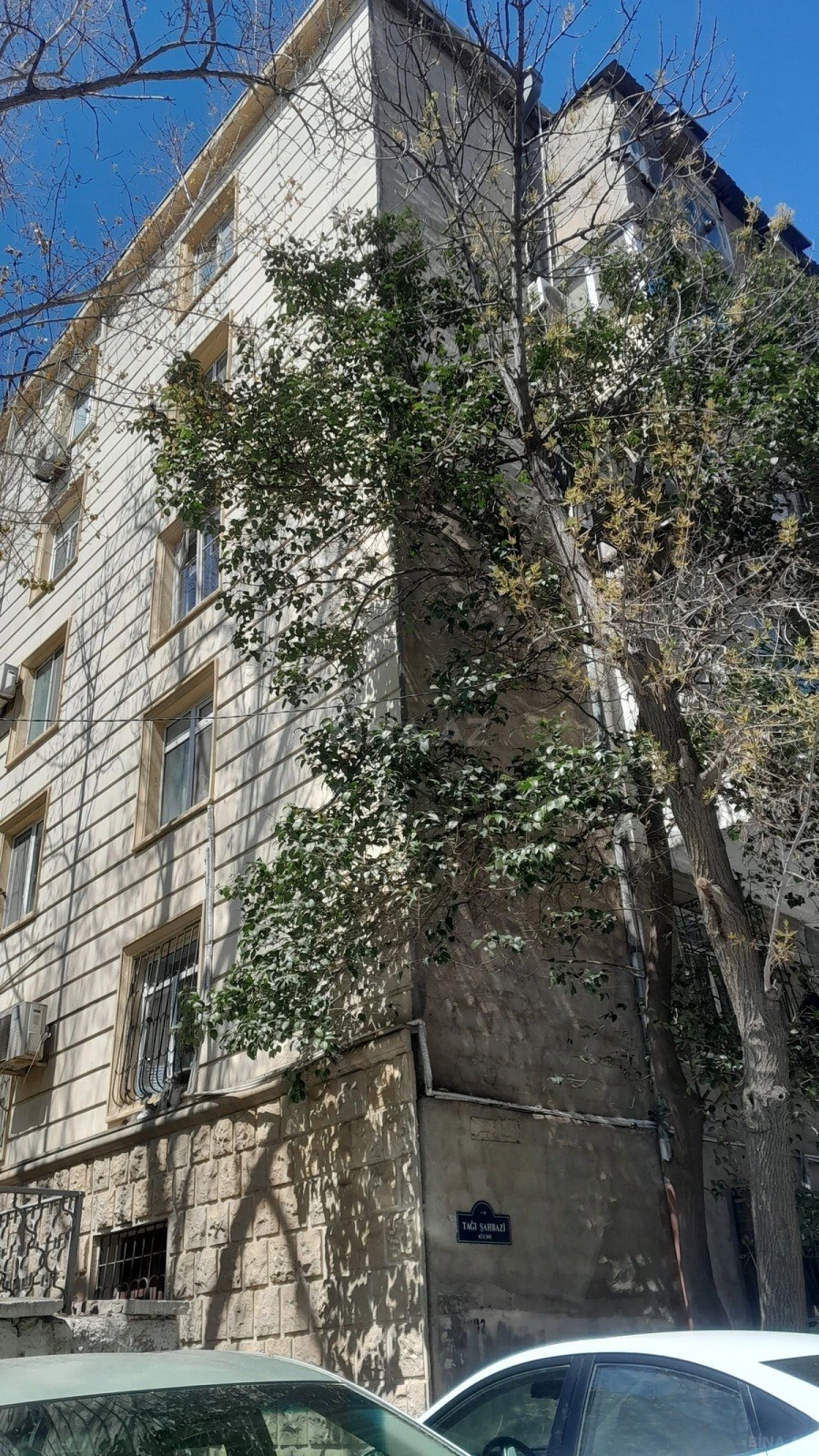 Satılır obyekt 170 m²