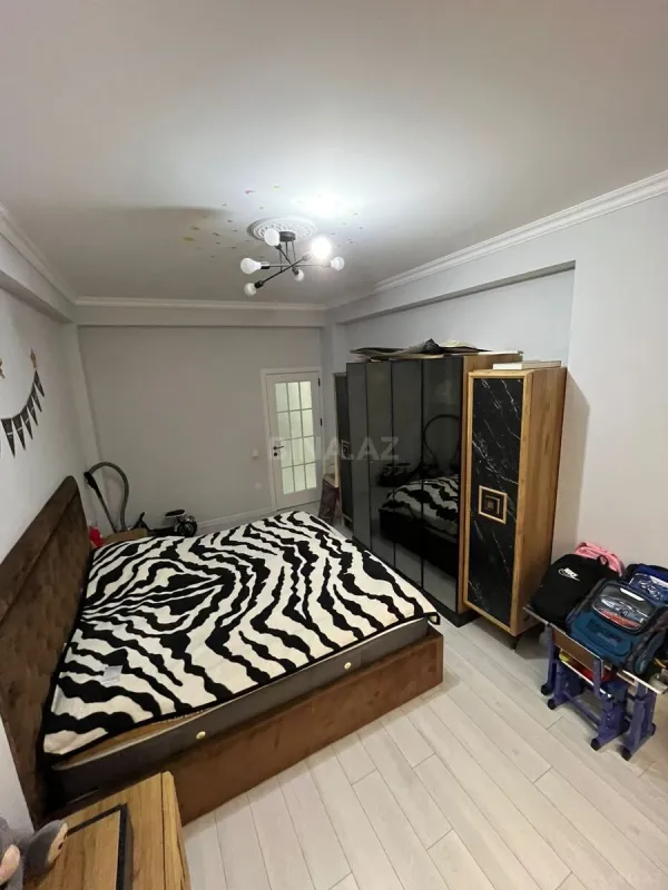 Satılır 3 otaqlı mənzil 100 m²