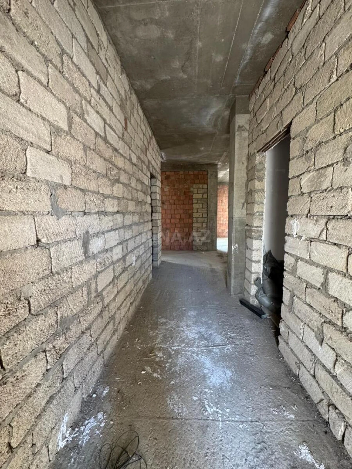 Satılır 5 otaqlı həyət evi 198.2 m²