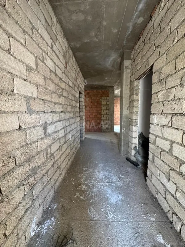 Satılır 5 otaqlı həyət evi 198.2 m²