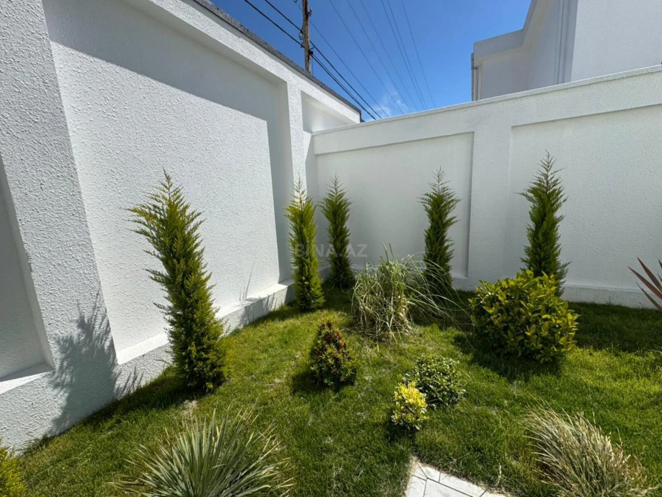 Satılır 5 otaqlı həyət evi 198.2 m²