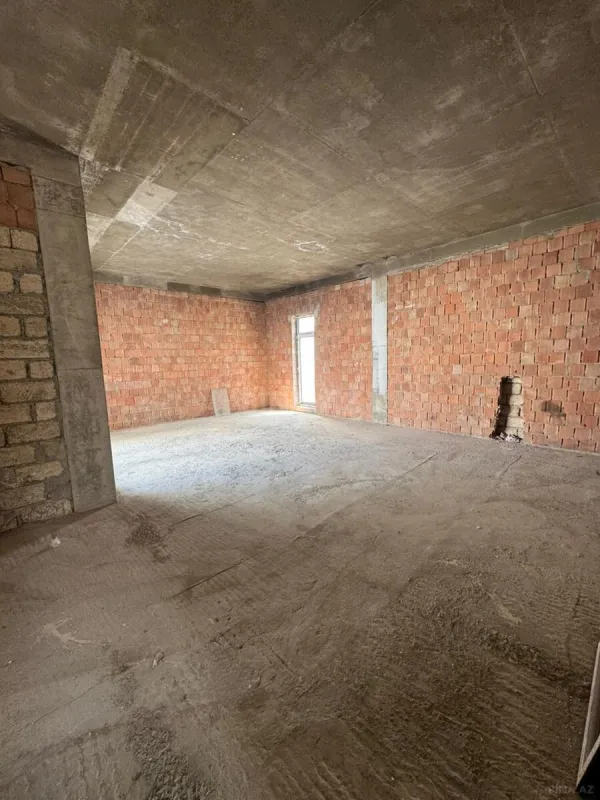 Satılır 5 otaqlı həyət evi 198.2 m²