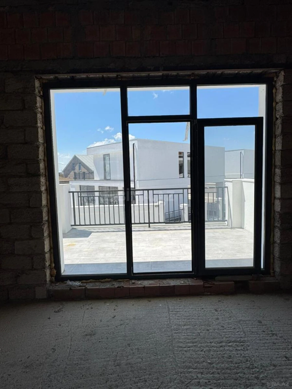 Satılır 5 otaqlı həyət evi 198.2 m²