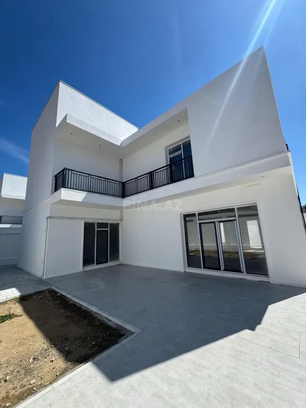 Satılır 5 otaqlı həyət evi 198.2 m²