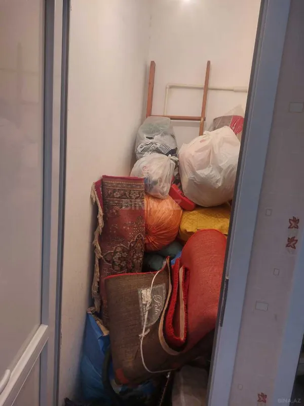 Satılır 2 otaqlı mənzil 60 m²