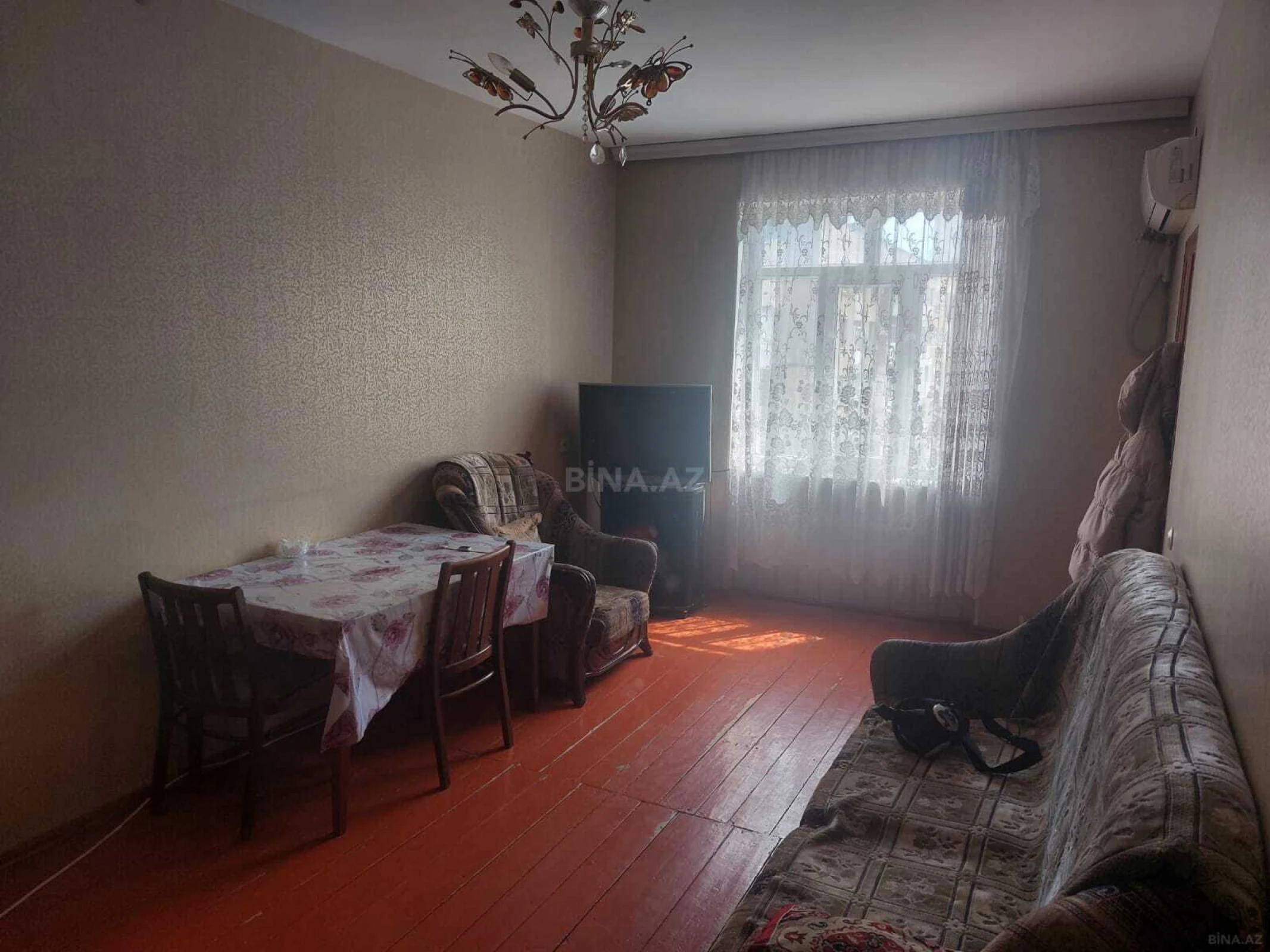 Satılır 2 otaqlı mənzil 60 m²