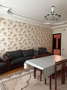 Kirayə verilir 4 otaqlı mənzil 160 m²