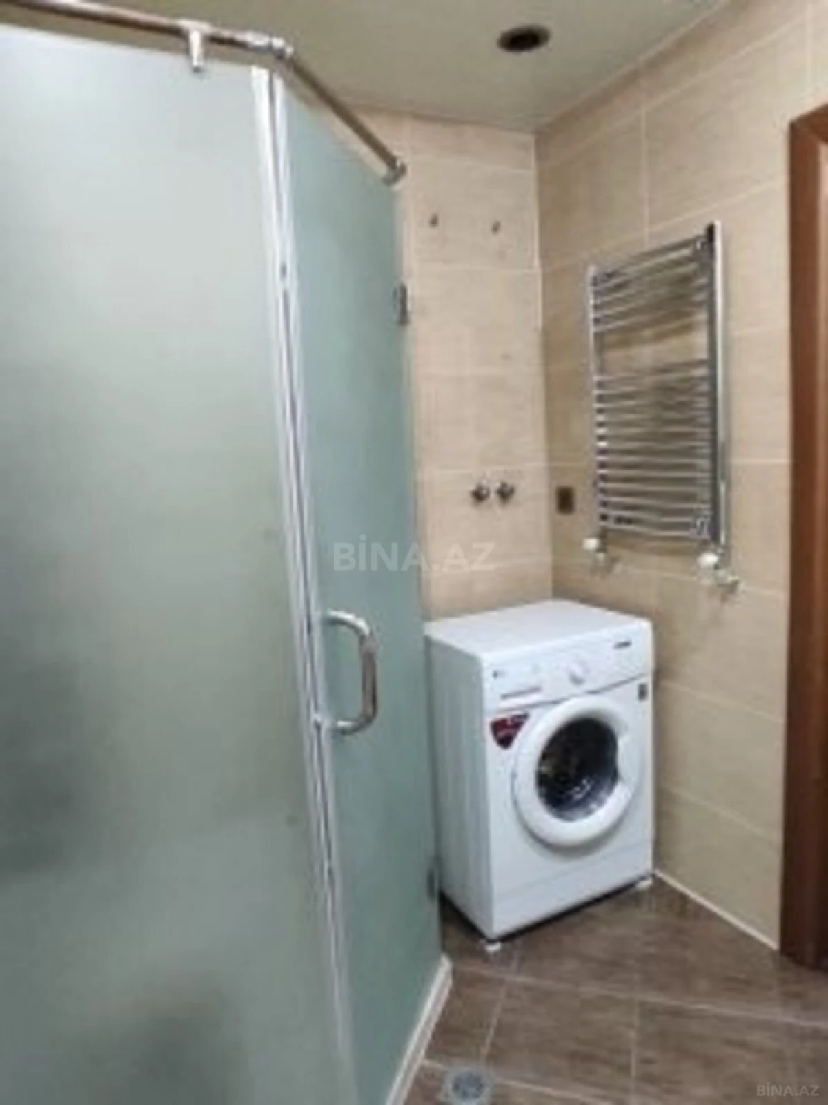 Kirayə verilir 2 otaqlı mənzil 70 m²