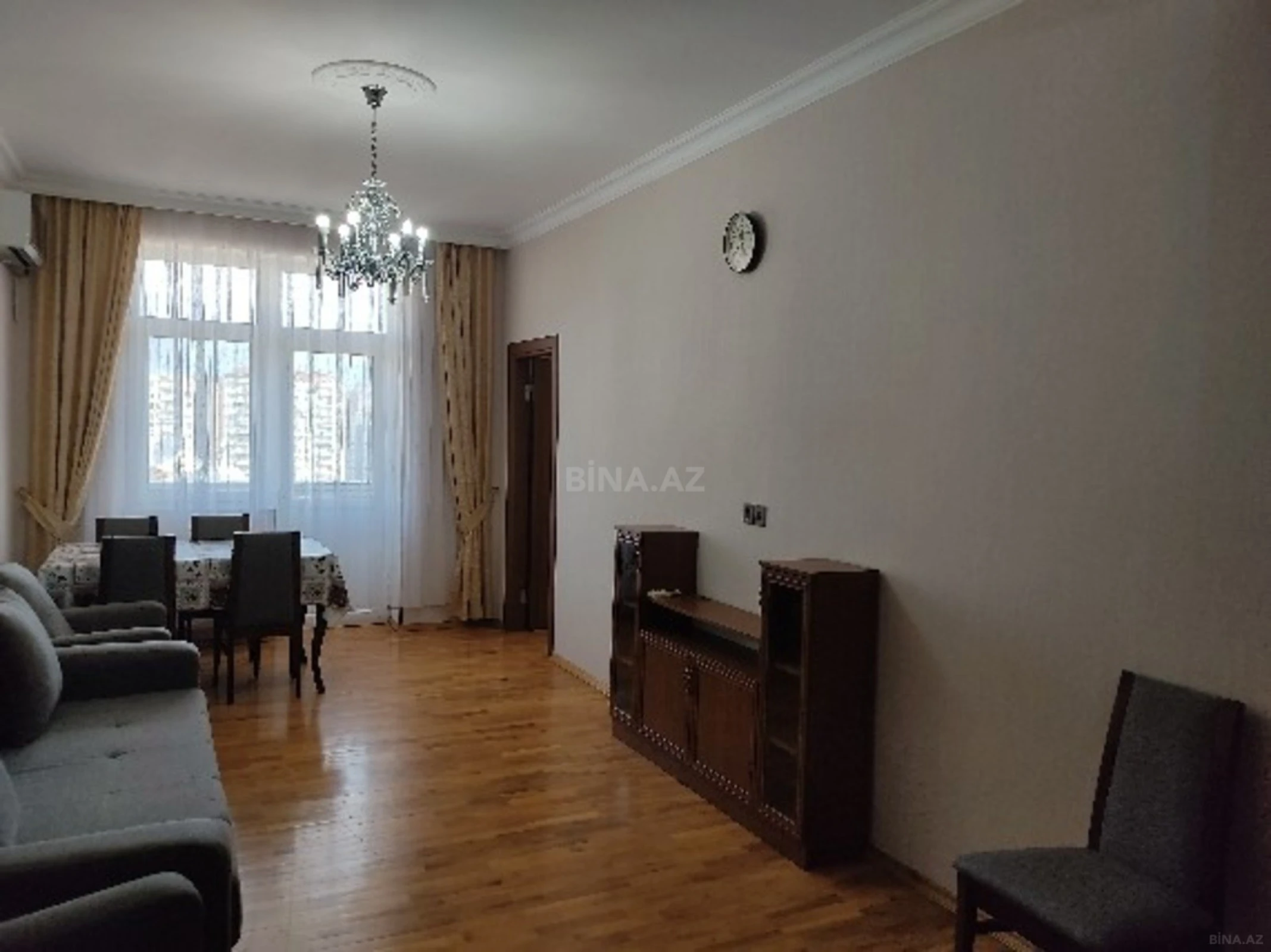 Kirayə verilir 2 otaqlı mənzil 70 m²