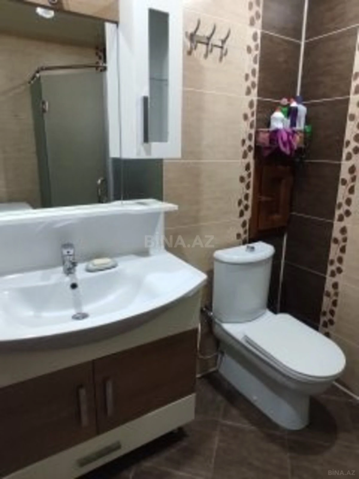 Kirayə verilir 2 otaqlı mənzil 70 m²