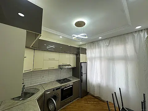 Kirayə verilir 3 otaqlı mənzil 105 m²