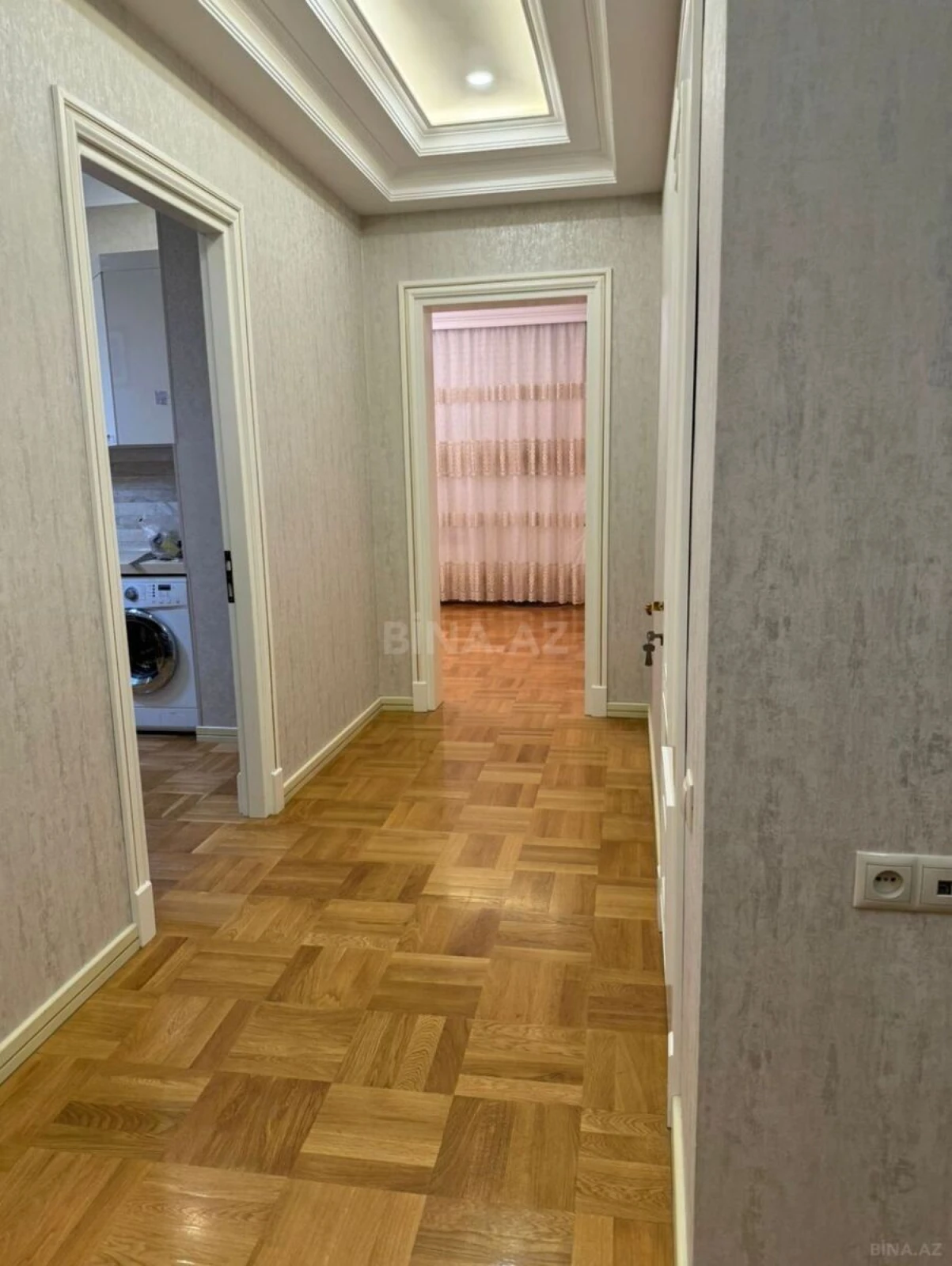 Kirayə verilir 3 otaqlı mənzil 105 m²