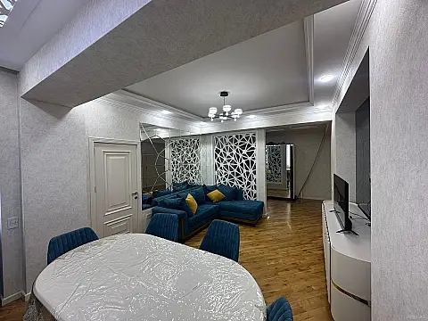 Kirayə verilir 3 otaqlı mənzil 105 m² — Bakı 3 otaq 105.00 m²
