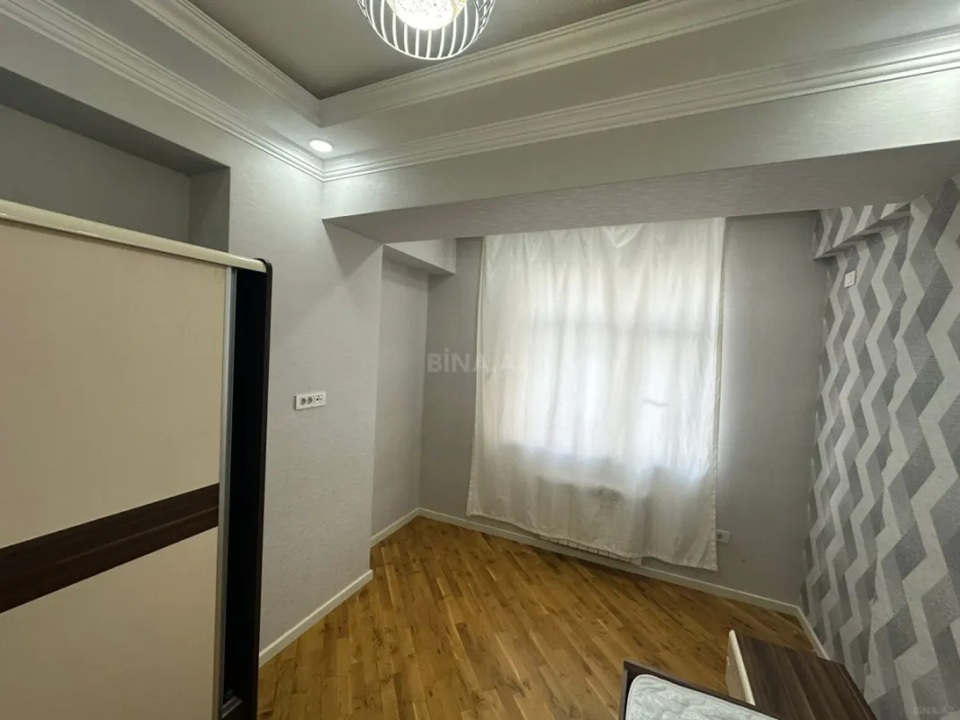 Kirayə verilir 3 otaqlı mənzil 105 m²
