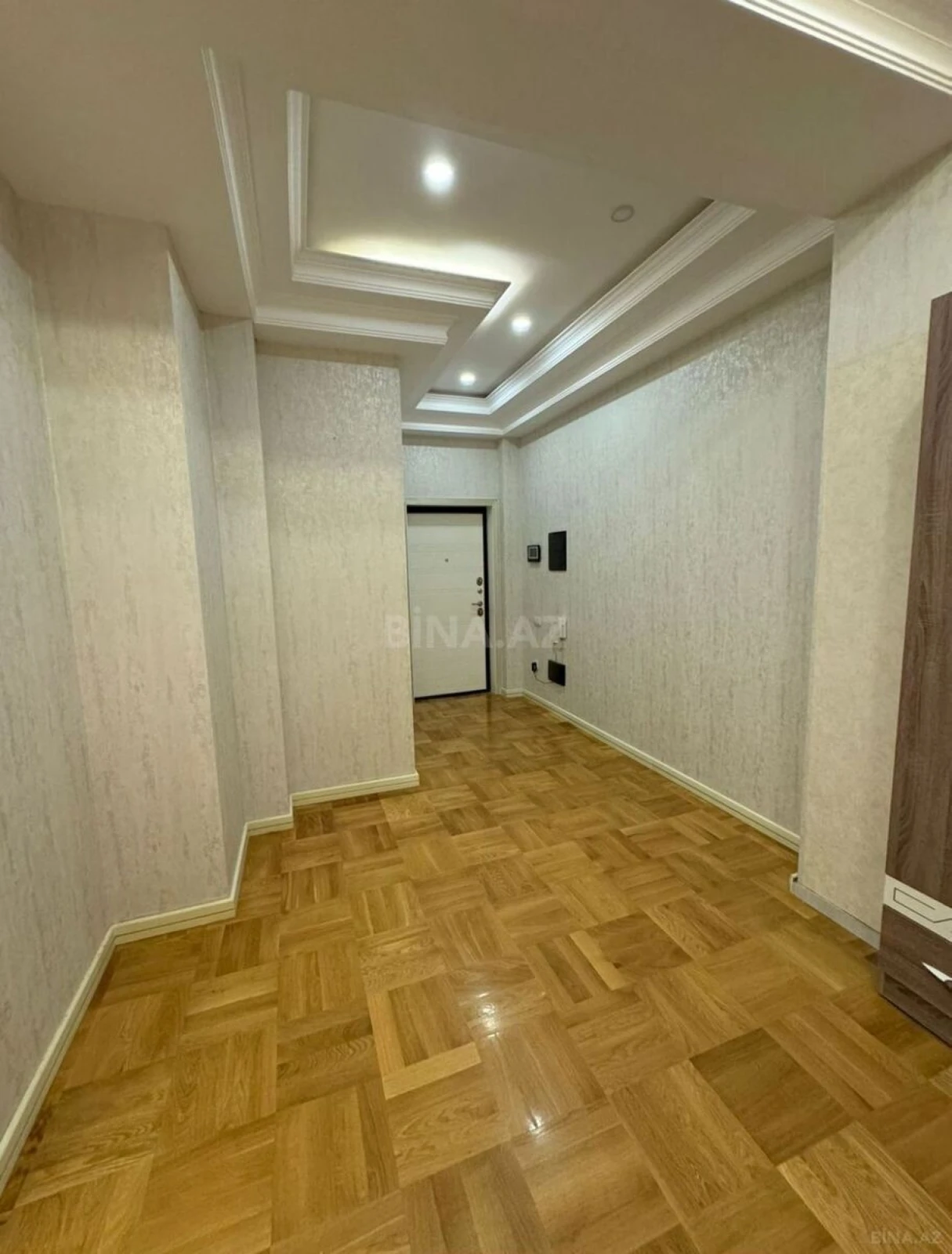 Kirayə verilir 3 otaqlı mənzil 105 m²