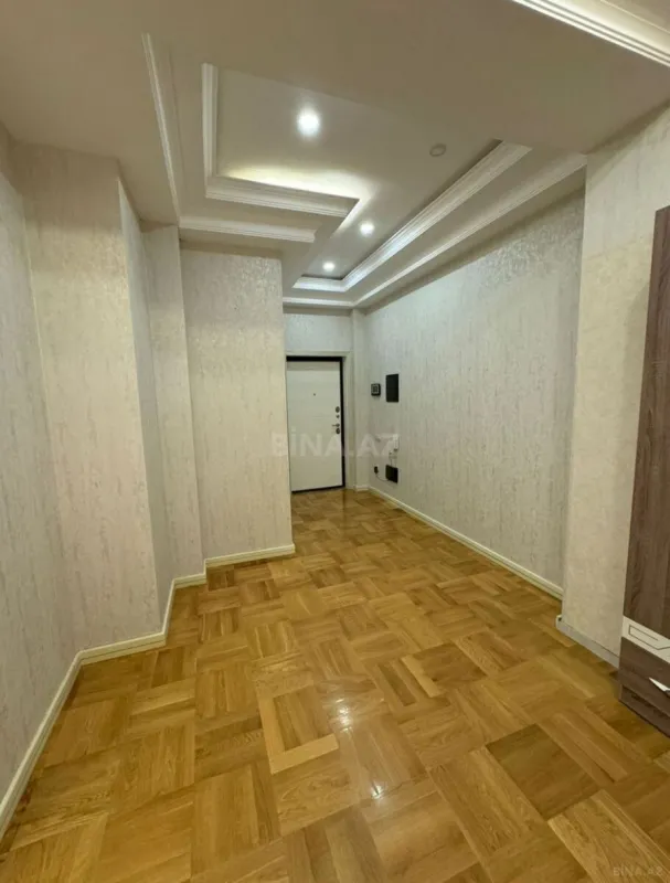 Kirayə verilir 3 otaqlı mənzil 105 m²