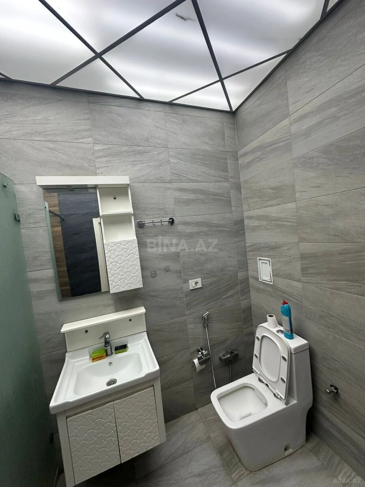 Kirayə verilir 3 otaqlı mənzil 105 m²