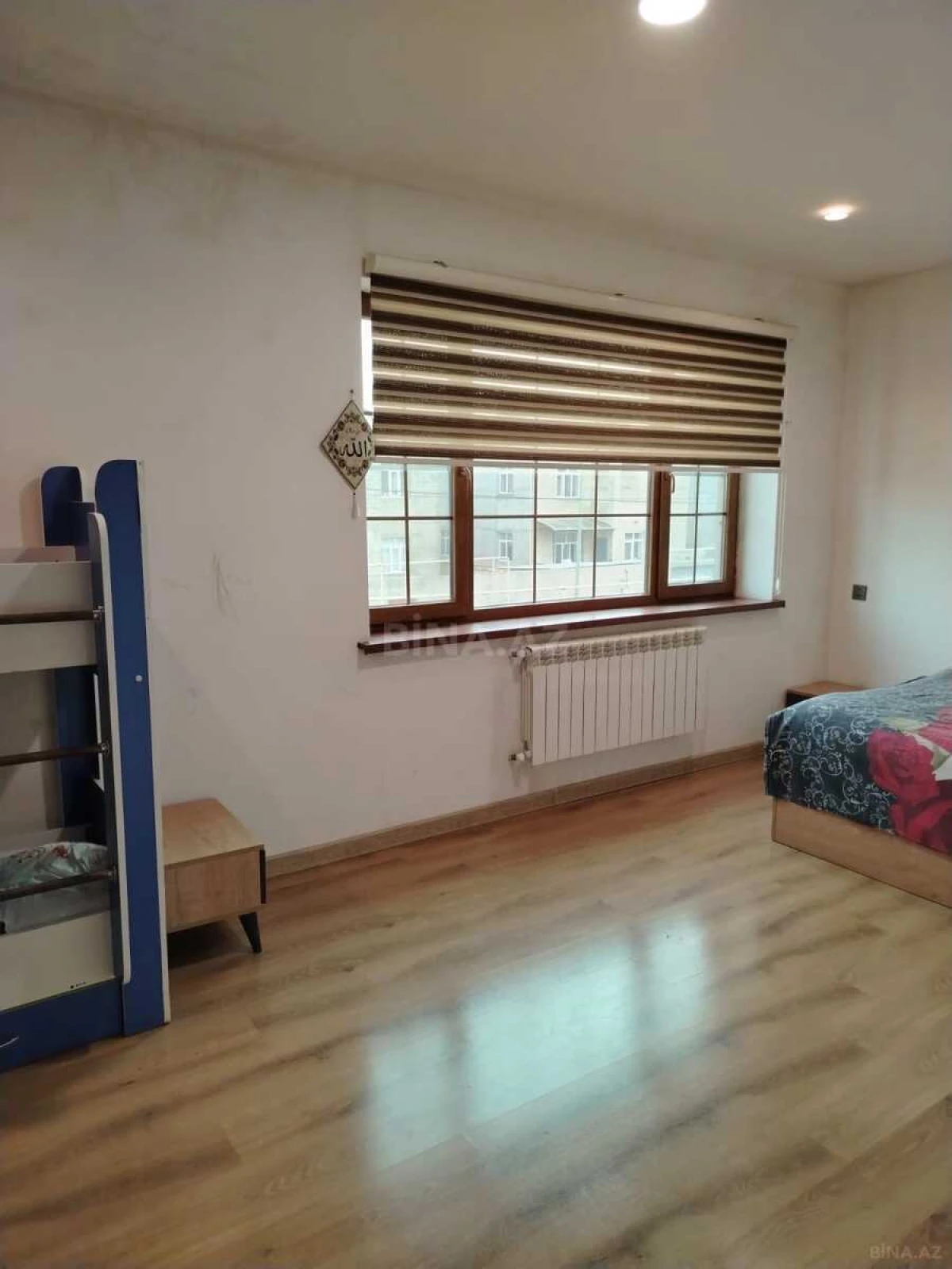 Kirayə verilir 10 otaqlı həyət evi 400 m²