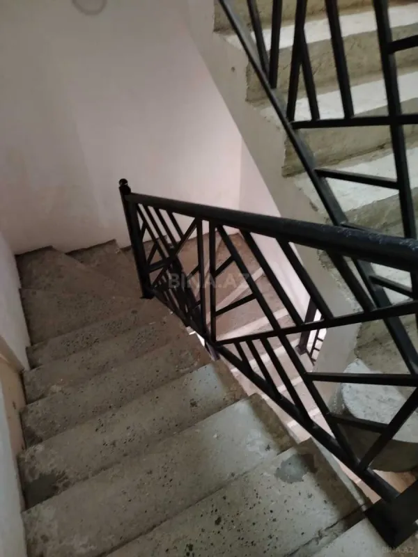 Kirayə verilir 10 otaqlı həyət evi 400 m²