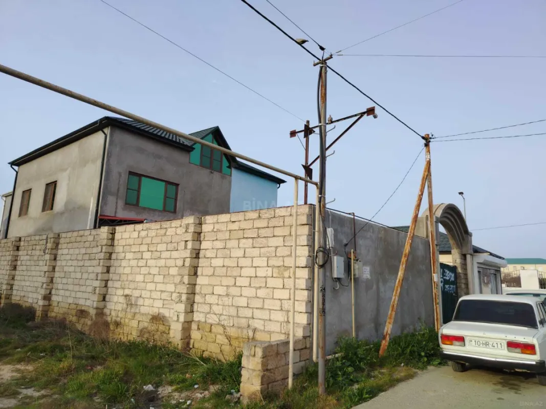 Kirayə verilir 10 otaqlı həyət evi 400 m²