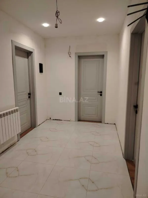 Kirayə verilir 10 otaqlı həyət evi 400 m²