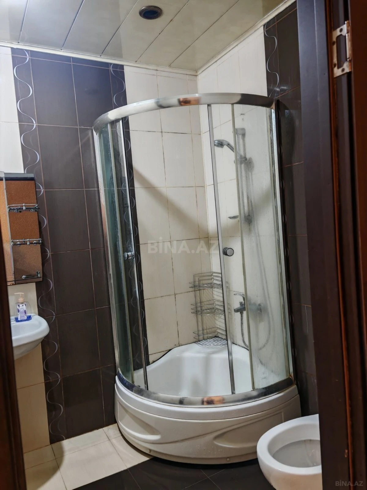 Satılır 3 otaqlı mənzil 107 m²