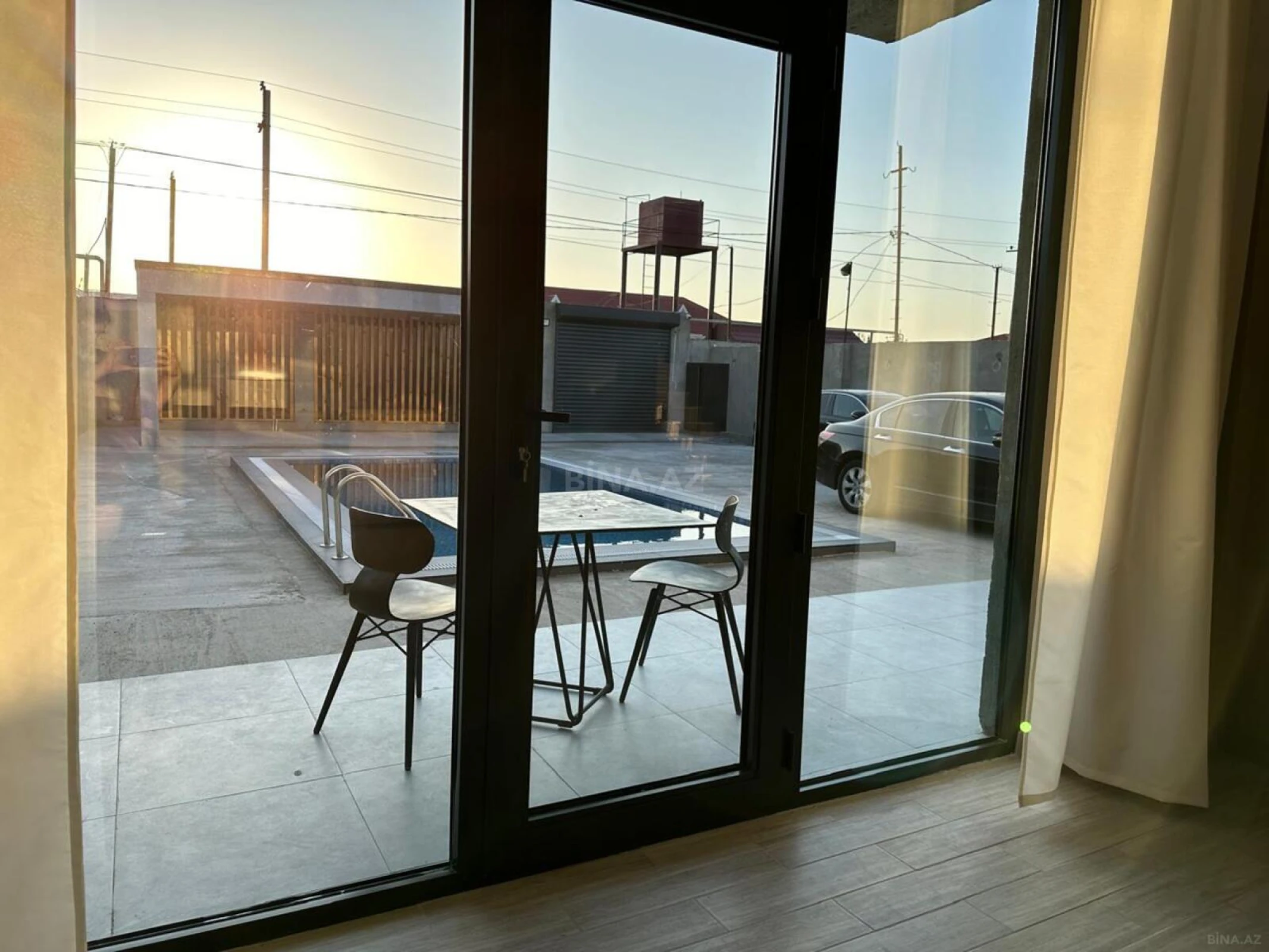 Kirayə verilir 5 otaqlı həyət evi 250 m²