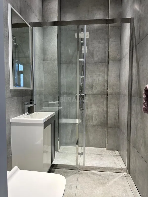 Kirayə verilir 5 otaqlı həyət evi 250 m²