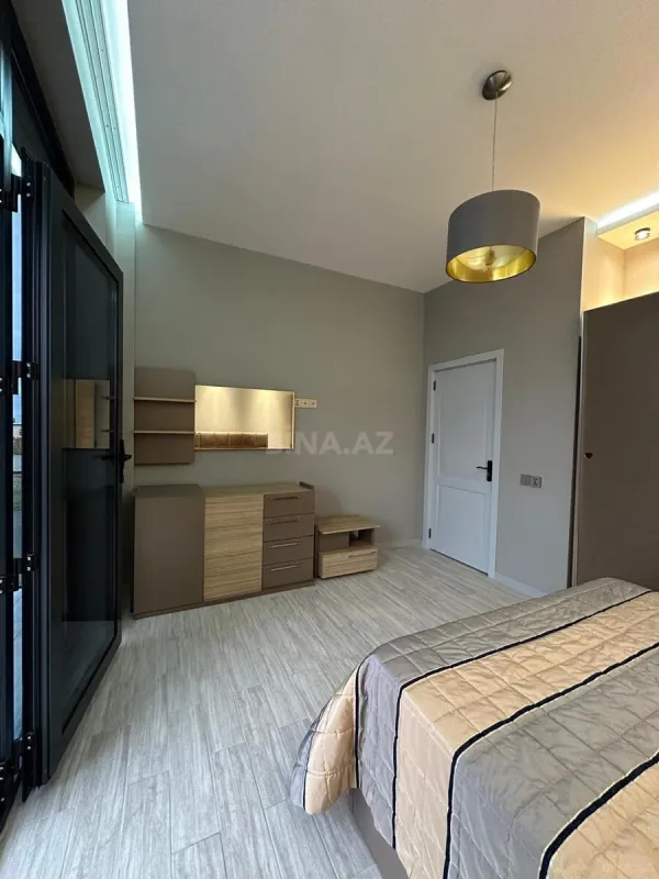 Kirayə verilir 5 otaqlı həyət evi 250 m²