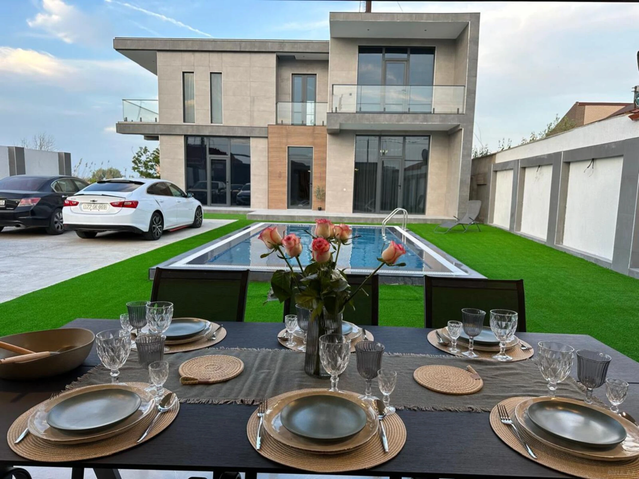 Kirayə verilir 5 otaqlı həyət evi 250 m²