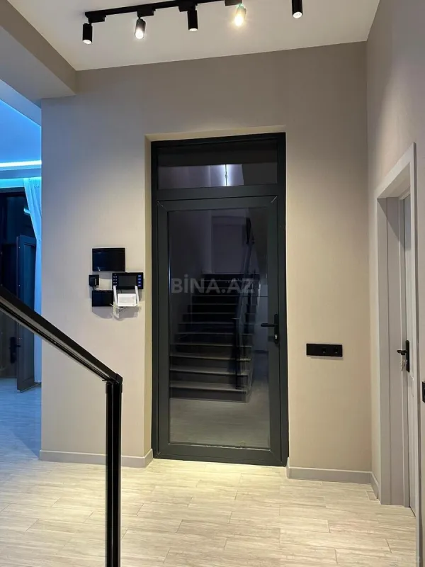 Kirayə verilir 5 otaqlı həyət evi 250 m²