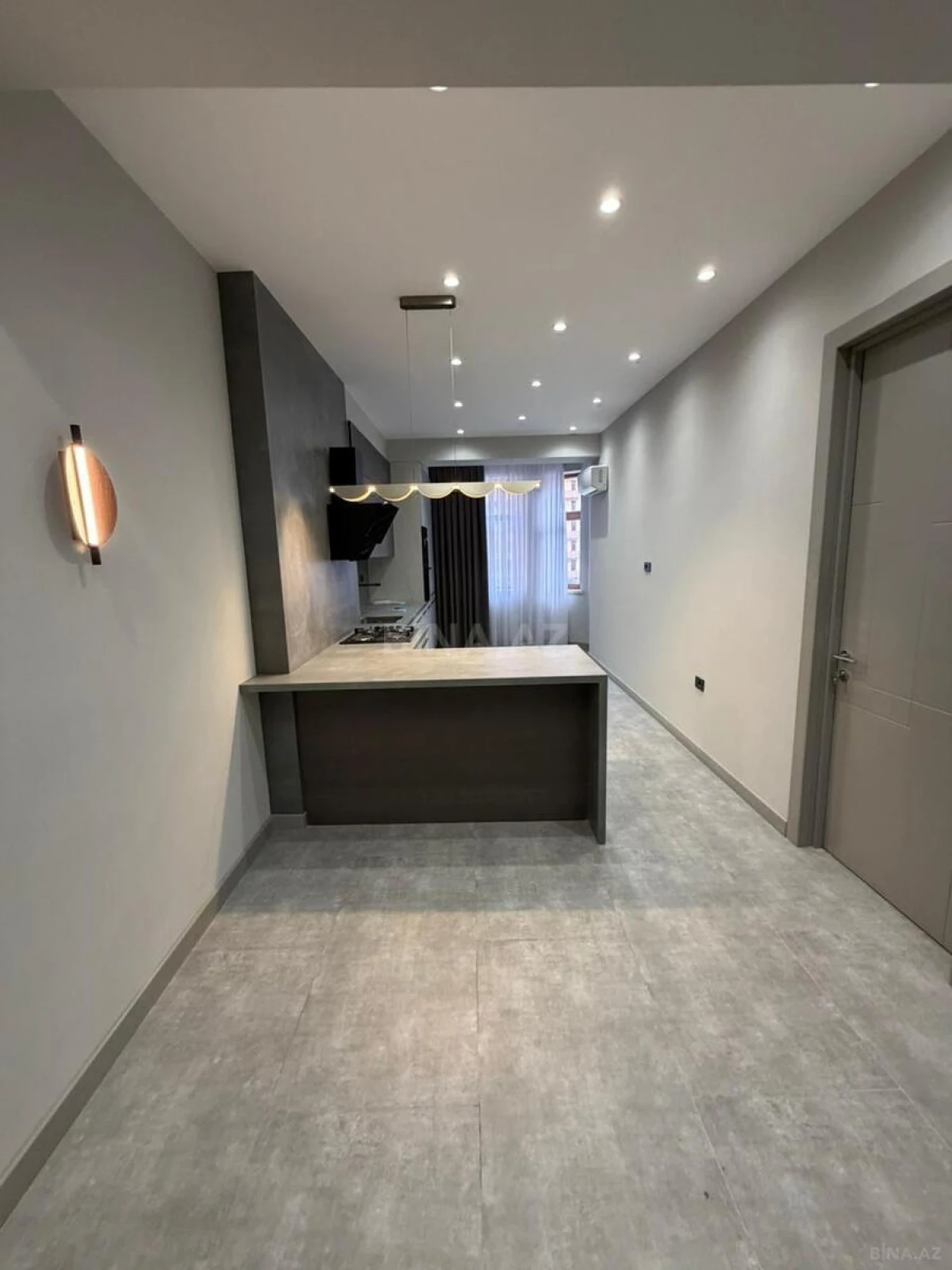 Satılır 2 otaqlı mənzil 106 m²