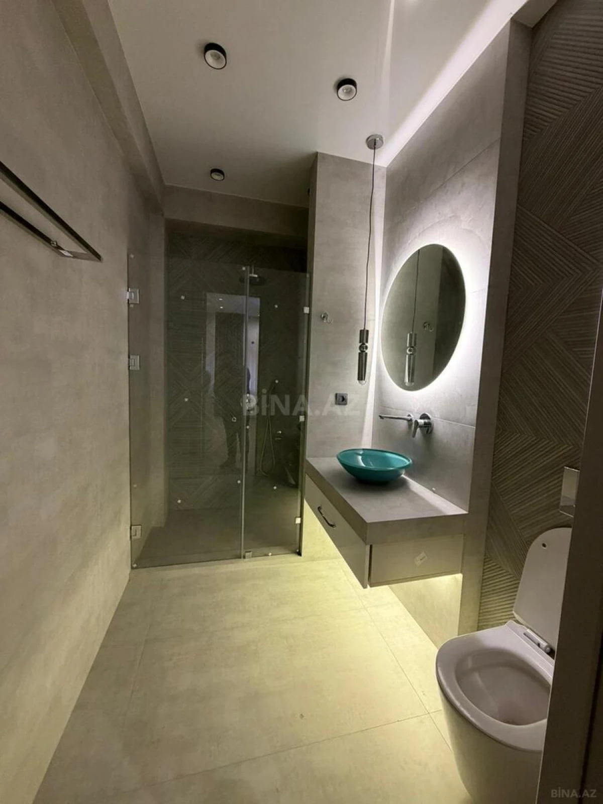 Satılır 2 otaqlı mənzil 106 m²