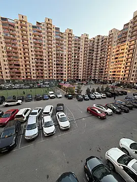 Satılır 2 otaqlı mənzil 106 m²