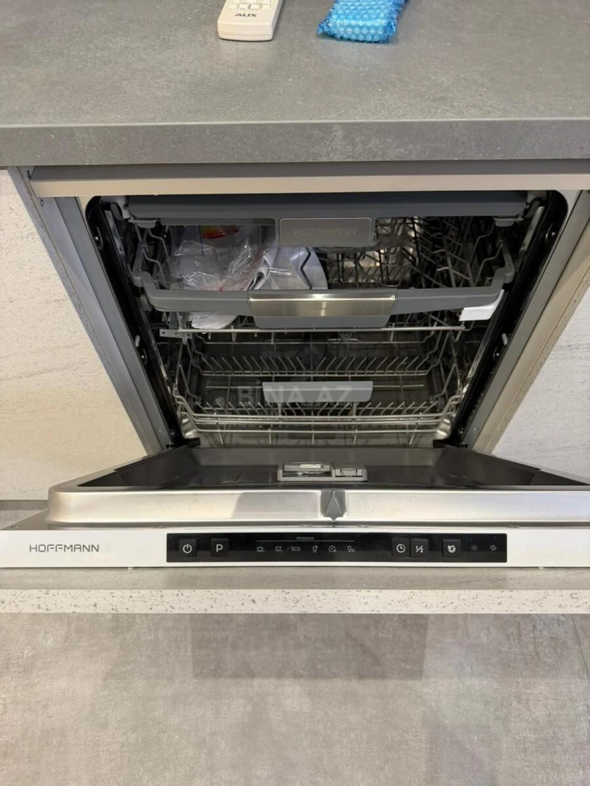 Satılır 2 otaqlı mənzil 106 m²