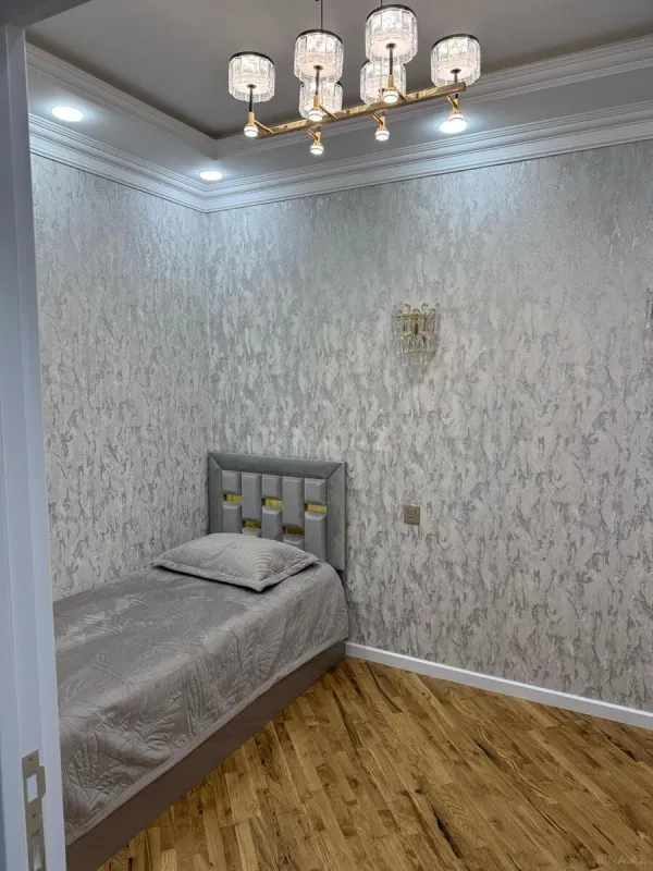 Kirayə verilir 4 otaqlı mənzil 190 m²