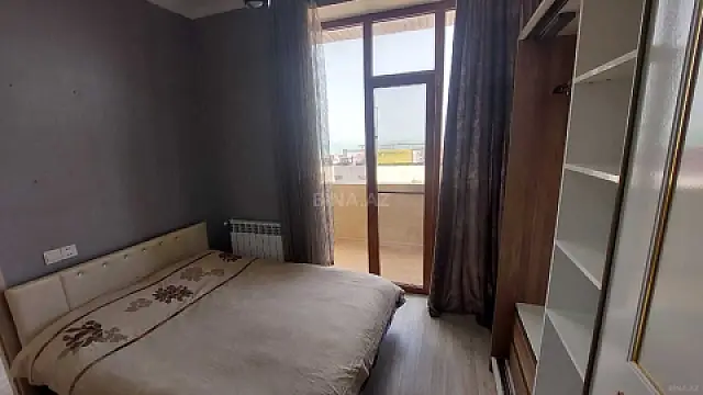Kirayə verilir 5 otaqlı həyət evi 250 m²