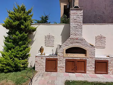 Kirayə verilir 5 otaqlı həyət evi 250 m²