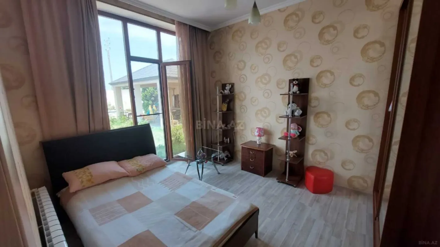 Kirayə verilir 5 otaqlı həyət evi 250 m²