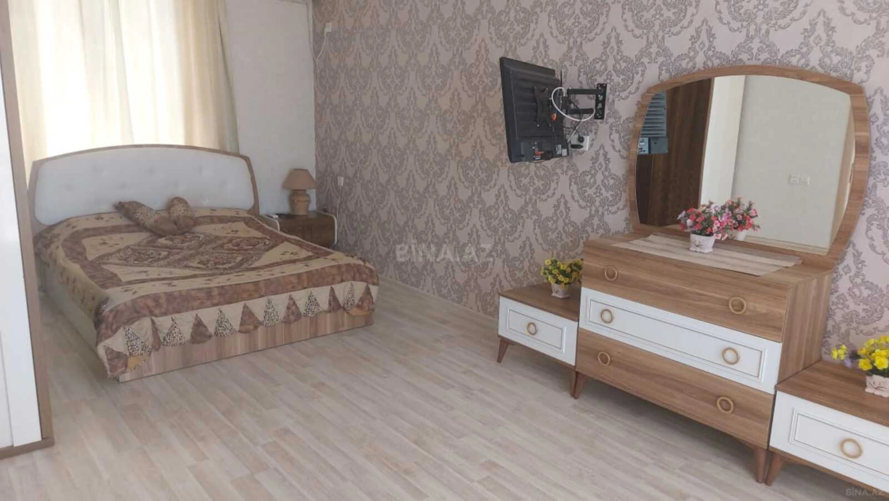 Kirayə verilir 5 otaqlı həyət evi 250 m²