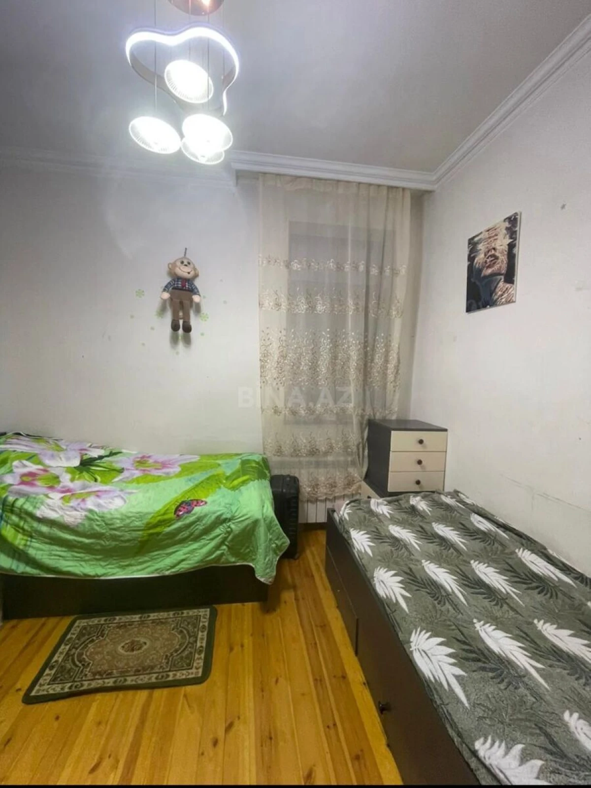 Satılır 10 otaqlı həyət evi 480 m²