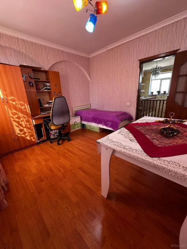 Satılır 4 otaqlı həyət evi 180 m²
