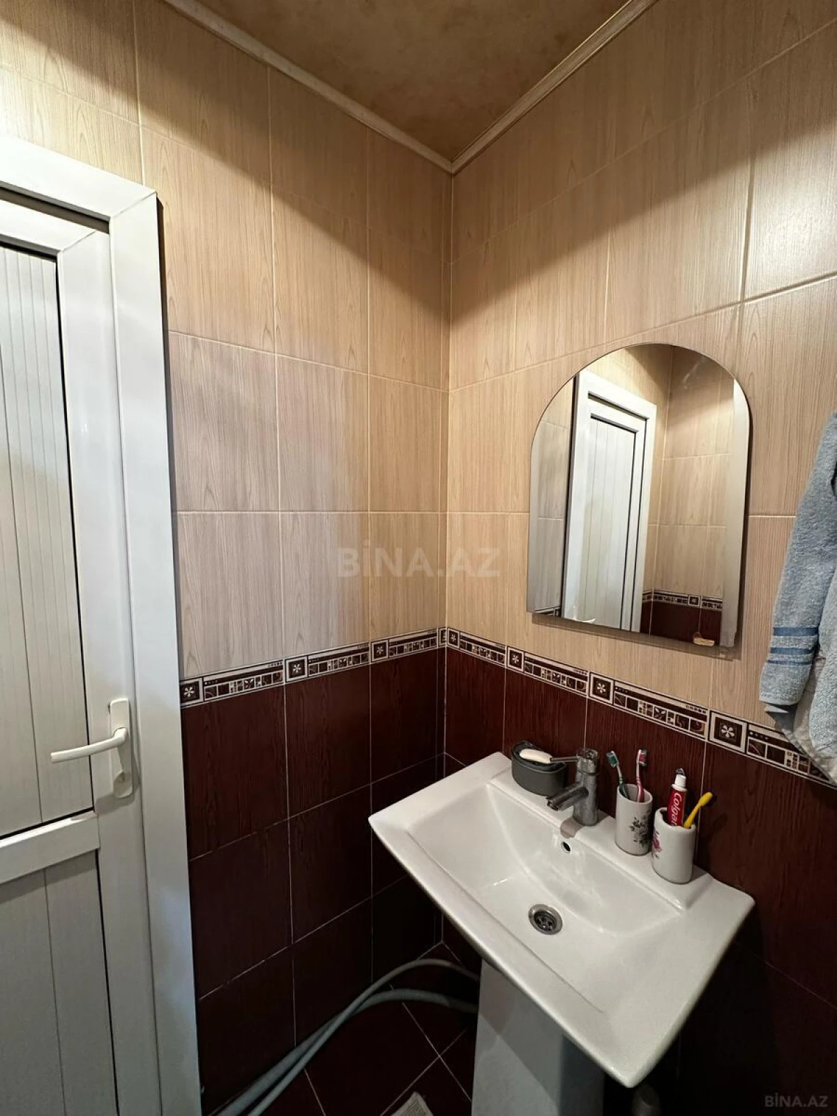 Satılır 4 otaqlı həyət evi 180 m²