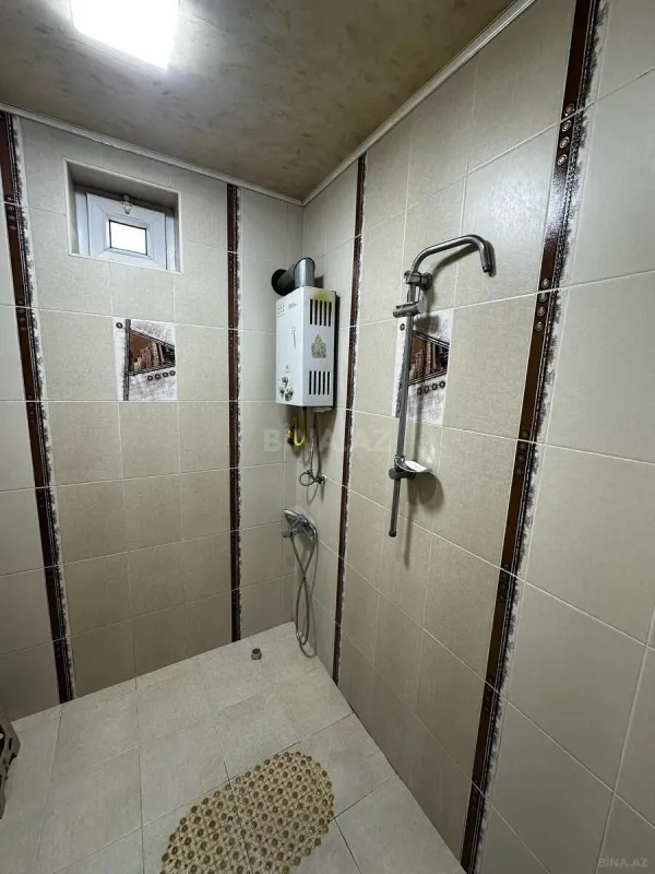 Satılır 4 otaqlı həyət evi 180 m²