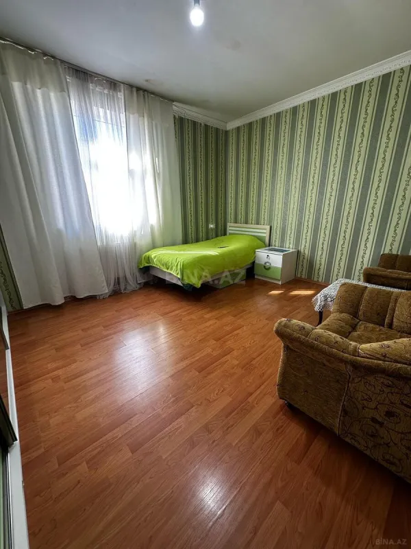 Satılır 4 otaqlı həyət evi 180 m²