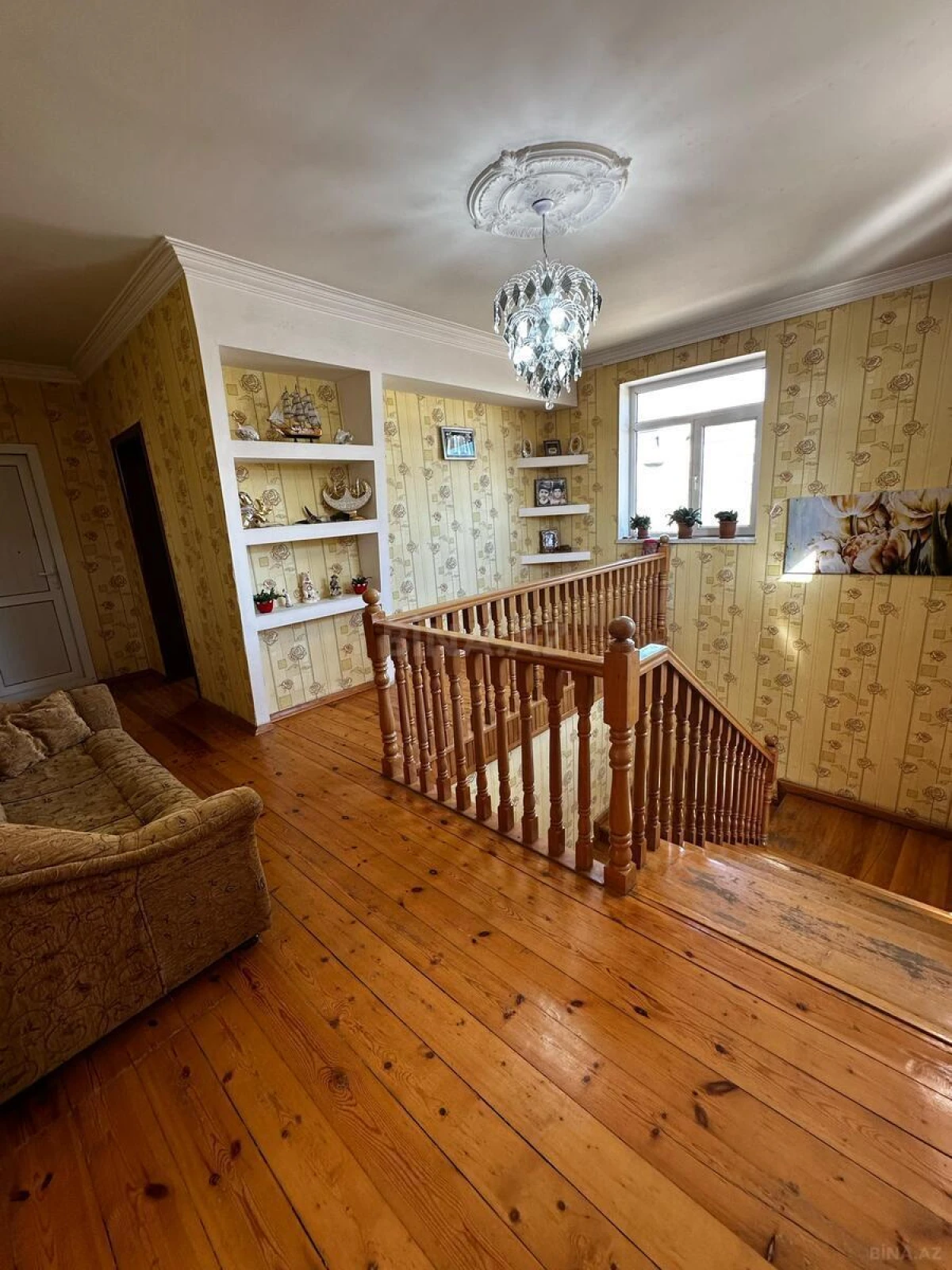 Satılır 4 otaqlı həyət evi 180 m²