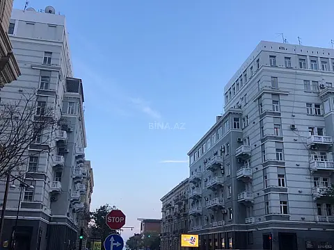 Kirayə verilir 2 otaqlı mənzil 70 m²