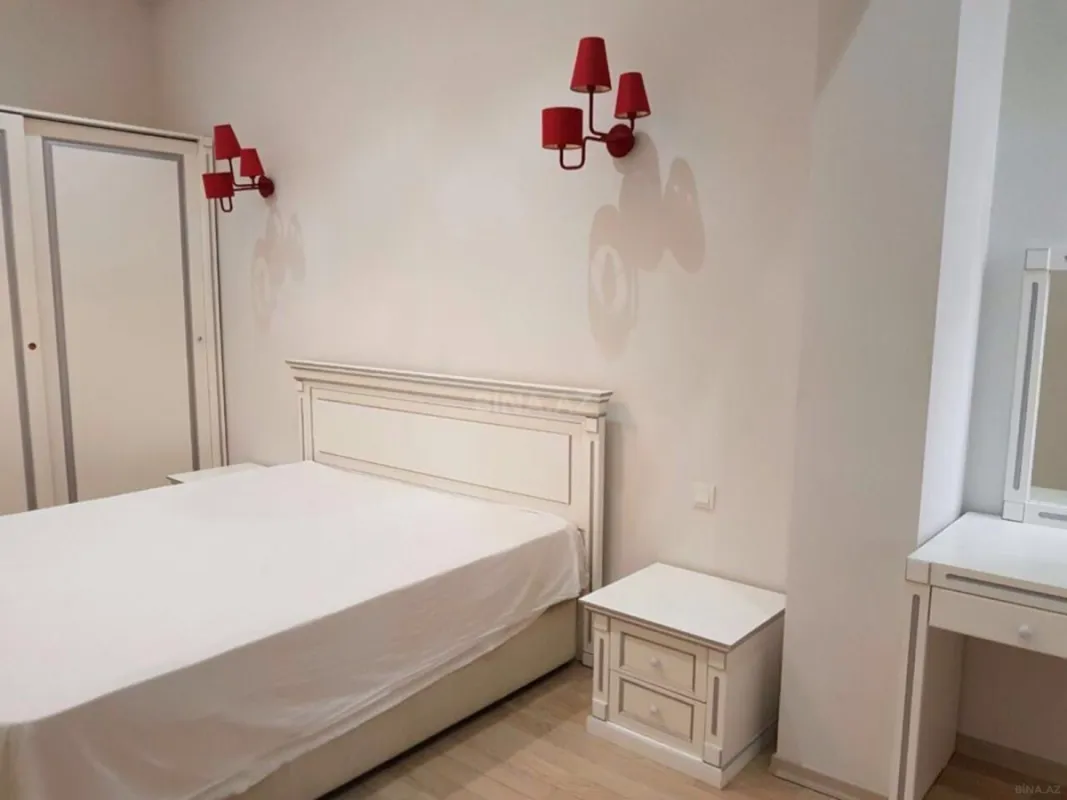 Kirayə verilir 2 otaqlı mənzil 70 m²