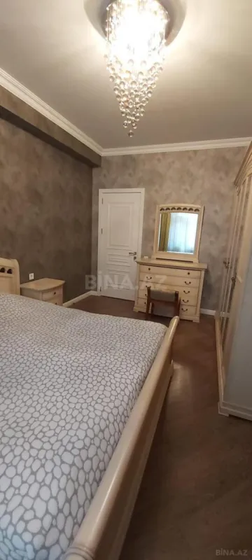 Satılır 3 otaqlı mənzil 95 m²
